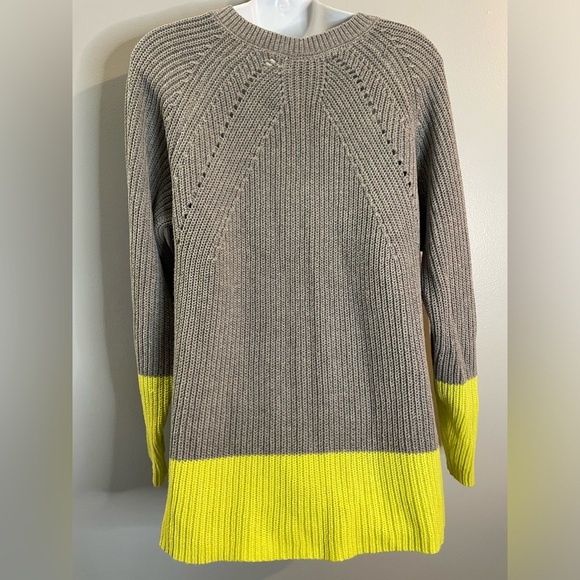 TORRID Grey & Neon Yellow Colorblock Sweater SZ/1 - Picture 7 of 7